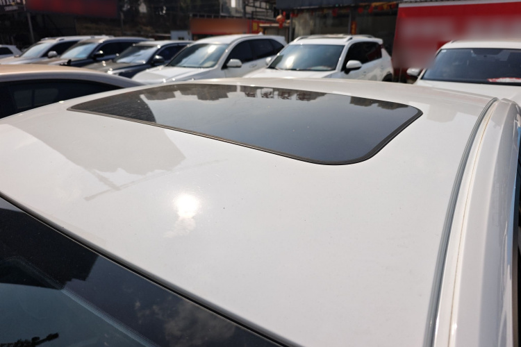 GEELY Emgrand 2022 изображение автомобиля #28