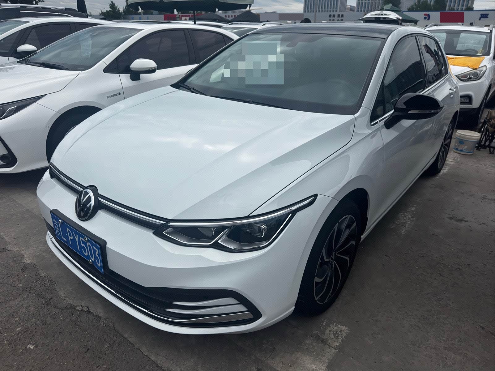 Volkswagen Golf 2023 car image 