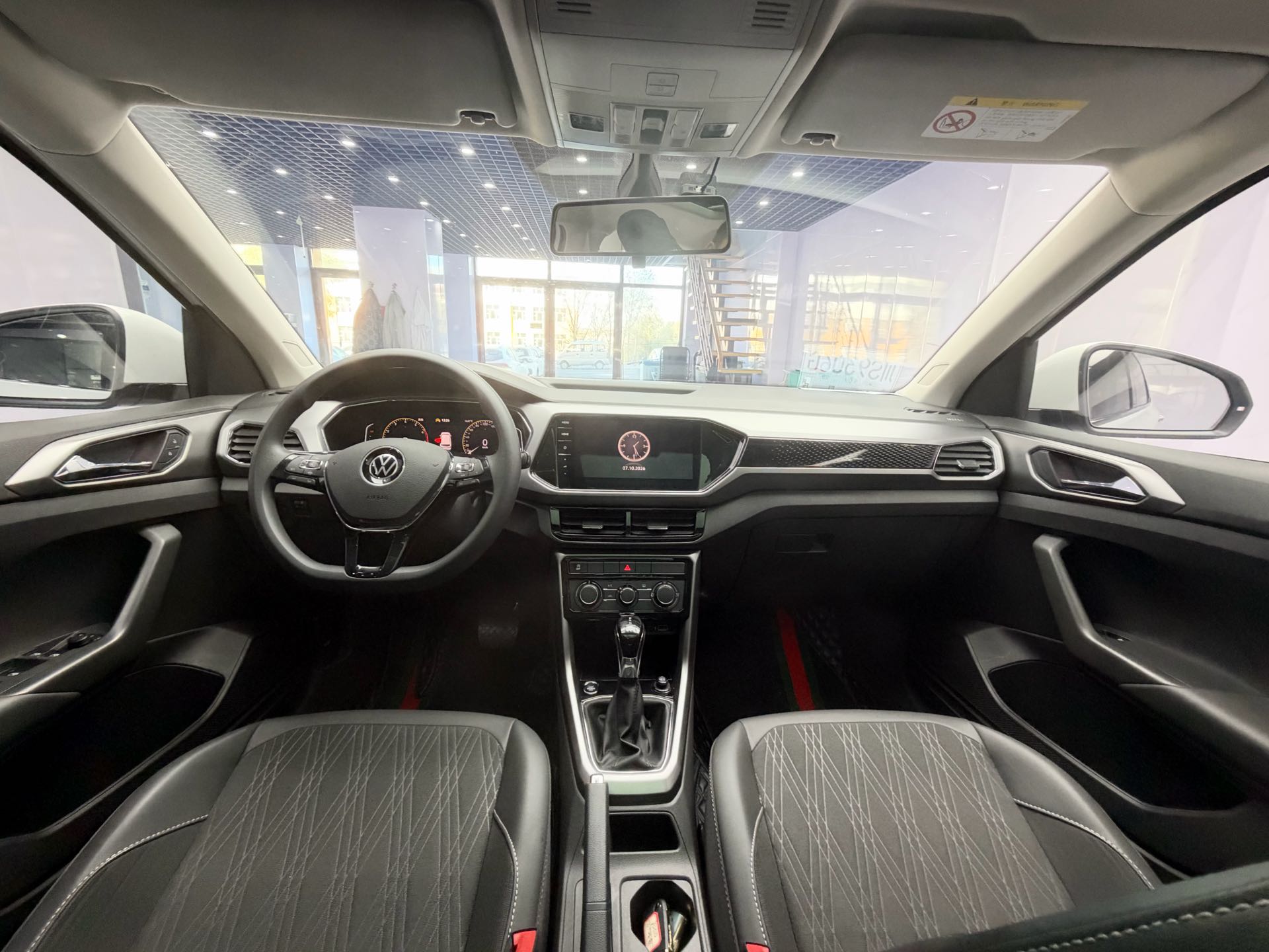 Volkswagen T-Cross 2022 car image #11