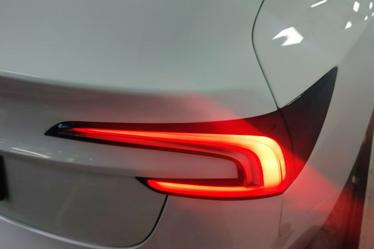 Tesla Model 3 2024 #8 Tesla Model 3 2024 imagen de coche #8