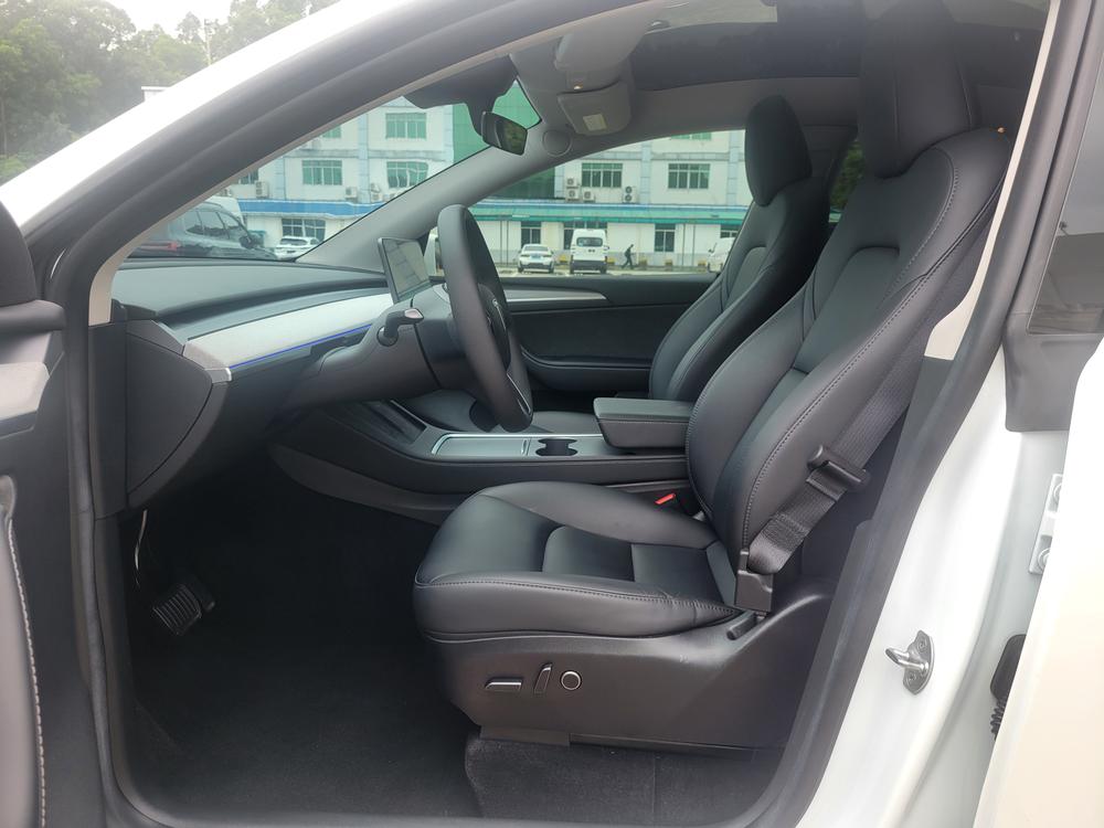 Tesla Model Y 2023 #19 Tesla Model Y 2023 car image #19