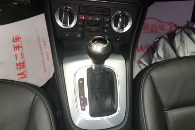 Audi Q3 2016 #14 Audi Q3 2016 car image #14