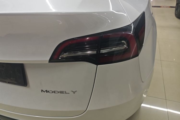 Tesla Model Y 2022 #8 Tesla Model Y 2022 immagine di auto #8
