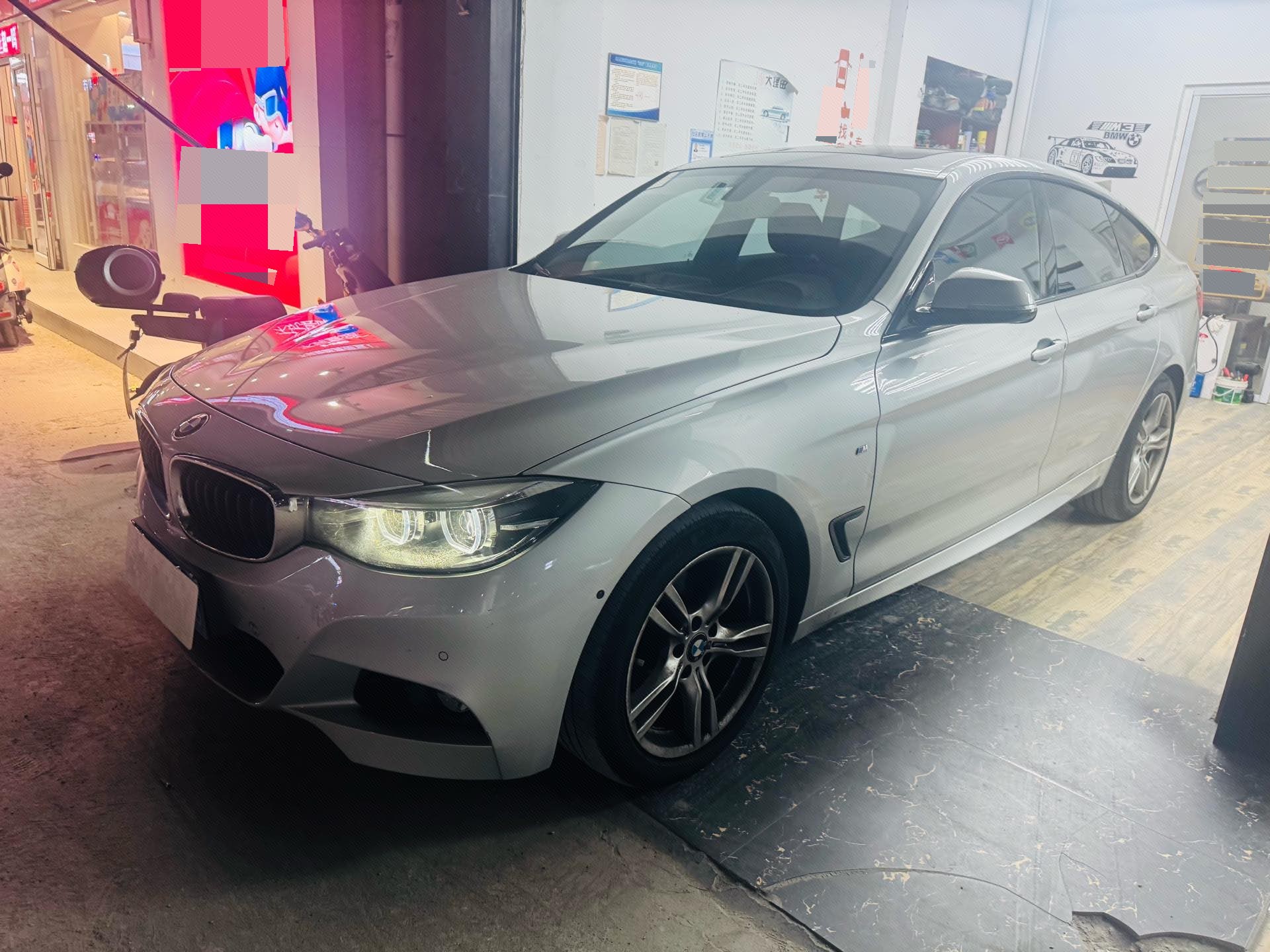 BMW 3 Series GT 2019 car image 