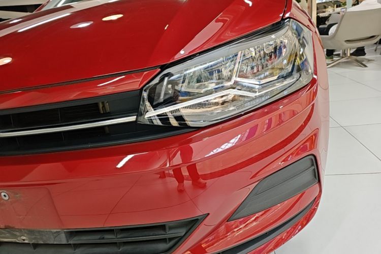 Volkswagen Polo 2020 car image #25