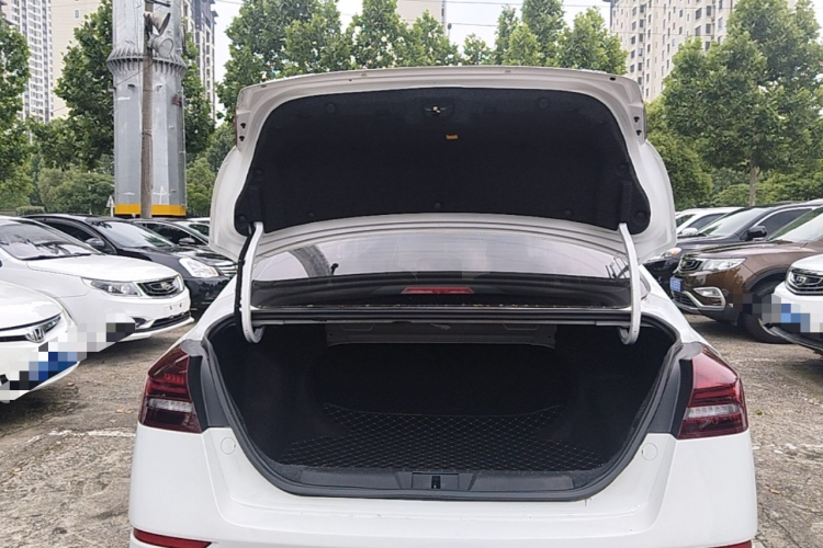 GEELY Emgrand 2020 #19 GEELY Emgrand 2020 car image #19