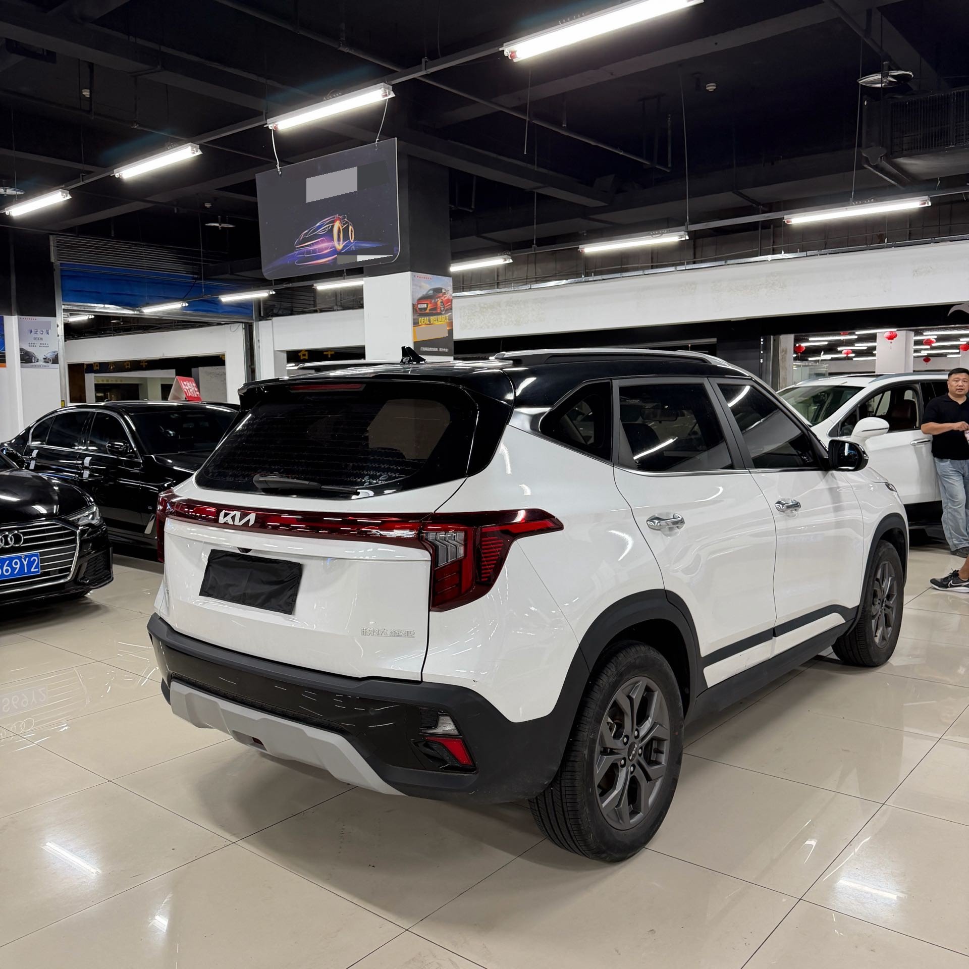 Kia Seltos 2023 #6 Kia Seltos 2023 immagine di auto #6