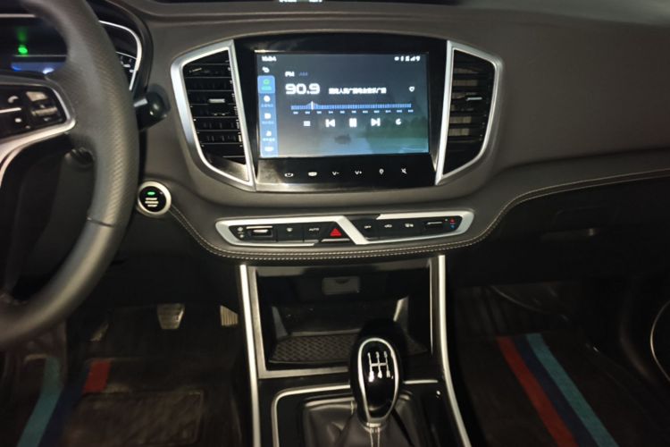 GEELY Vision X6 2019 car image #13