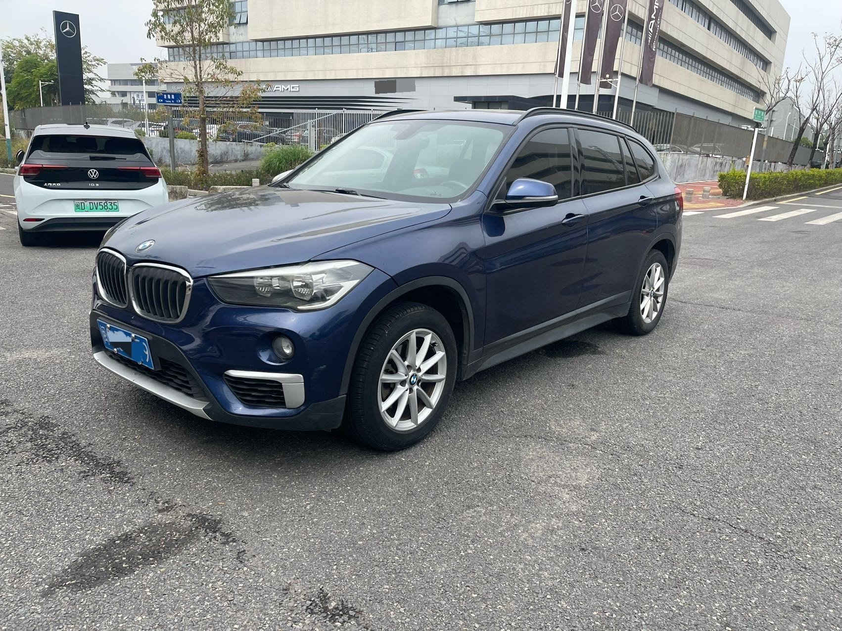 BMW X1 2018 BMW X1 2018 car image