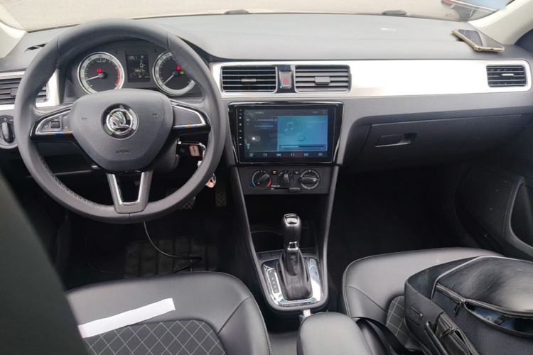 Skoda Rapid 2018 #11 Skoda Rapid 2018 image de voiture #11