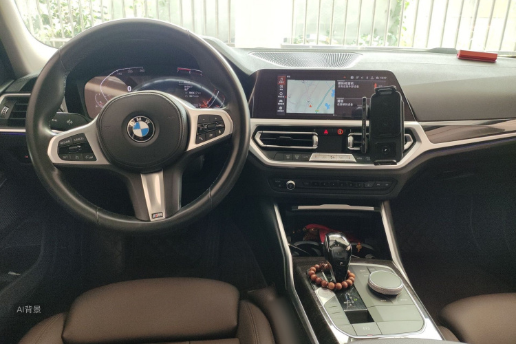 BMW 3 Series 2020 car image #11