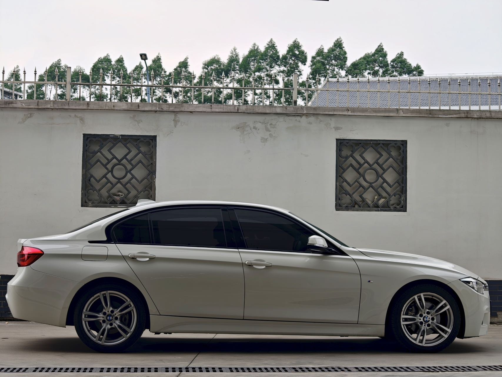 BMW 3 Series 2019 #3 BMW 3 Series 2019 car image #3