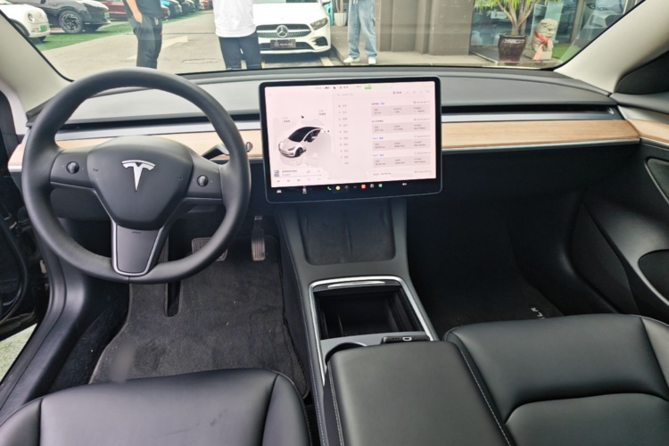 Tesla Model 3 2023 #10 Tesla Model 3 2023 car image #10