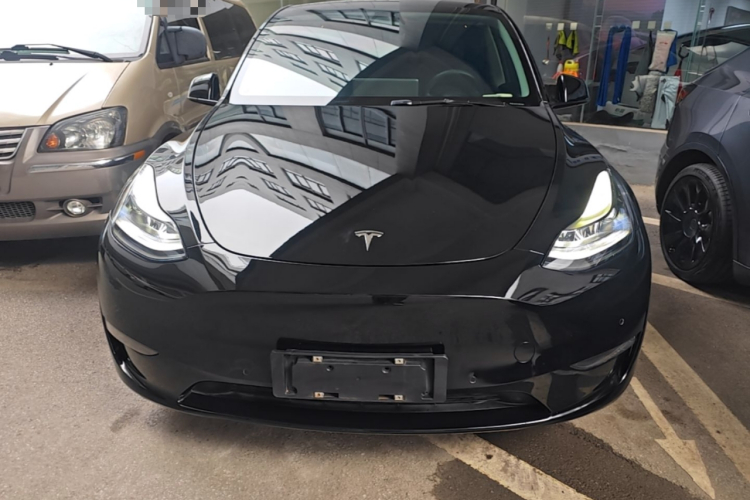 Tesla Model Y 2021 #3 Tesla Model Y 2021 immagine di auto #3