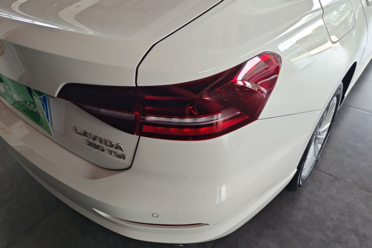 Volkswagen Lavida 2021 car image #8