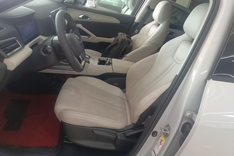 BYD YuanUP 2024 #15 BYD YuanUP 2024 car image #15