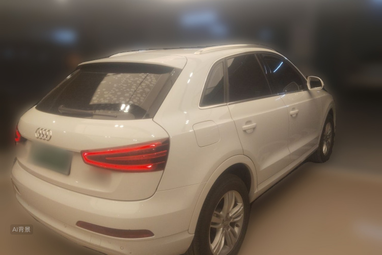 Audi Q3 2016 car image #7