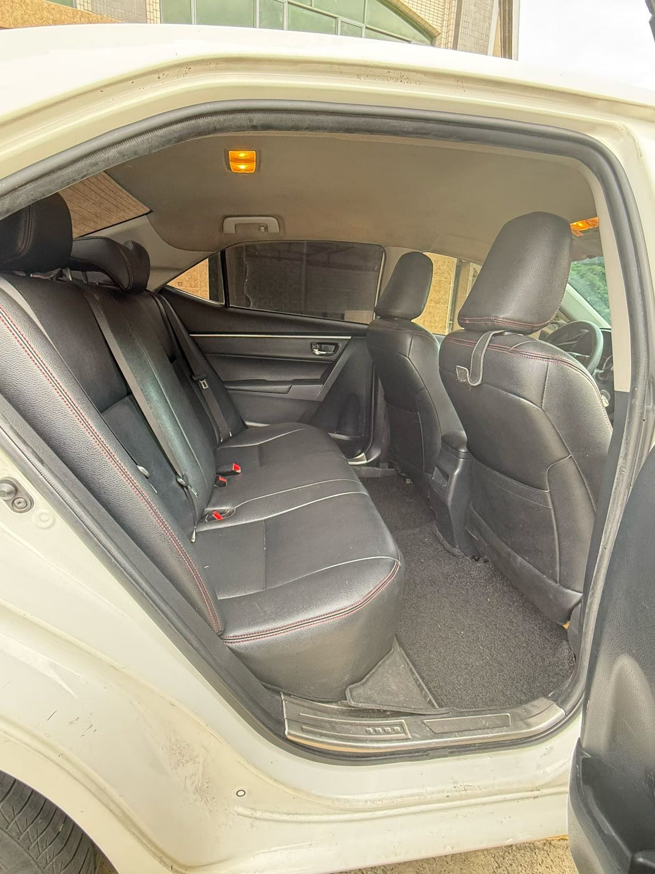 2018 #11 2018 car image #11