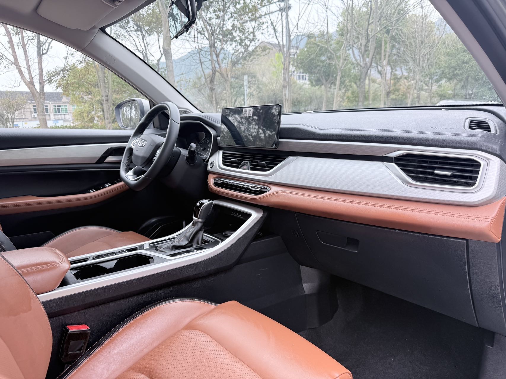 GEELY Vision X6 2021 car image #6