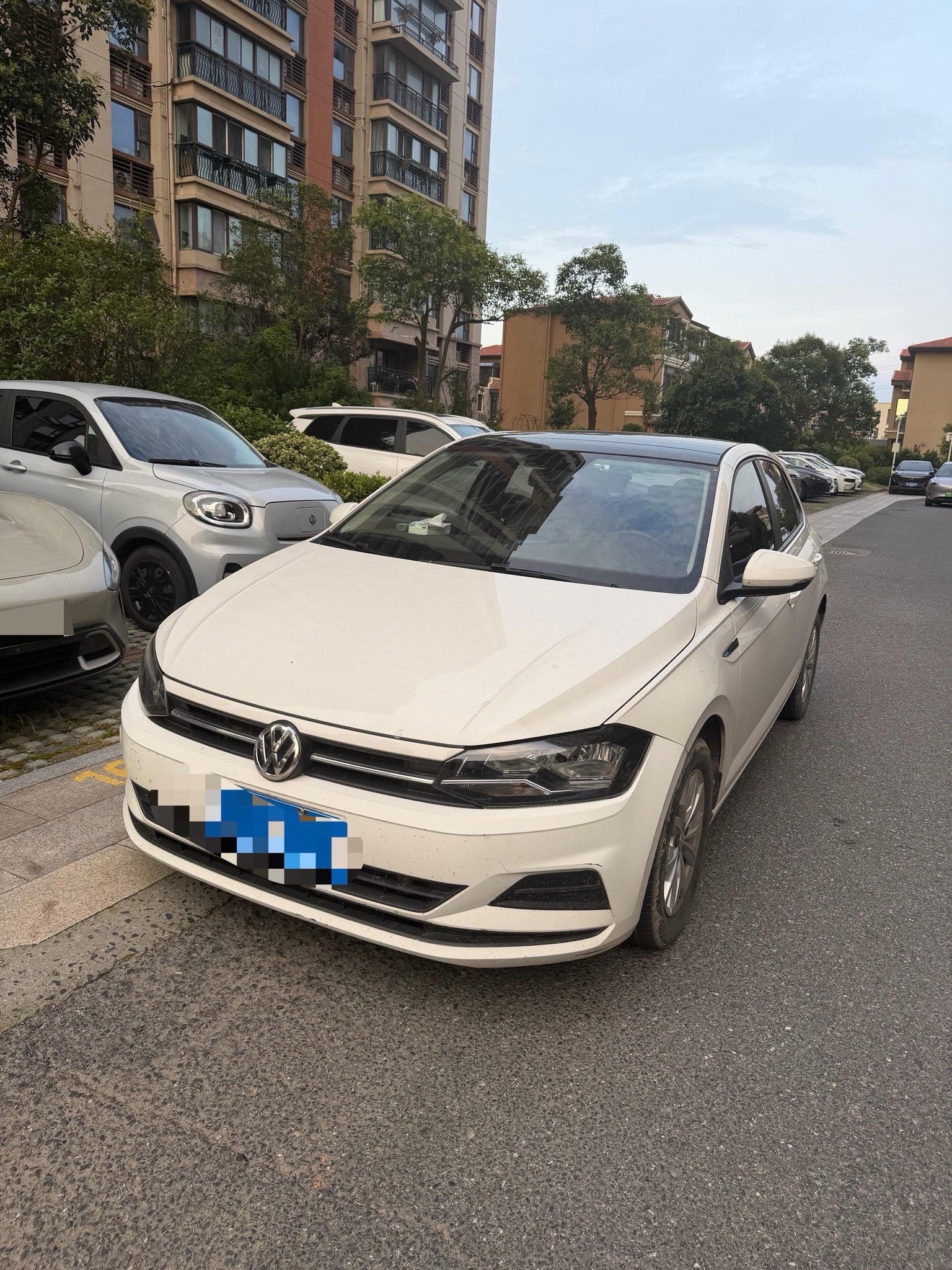 Volkswagen Polo 2019 car image 