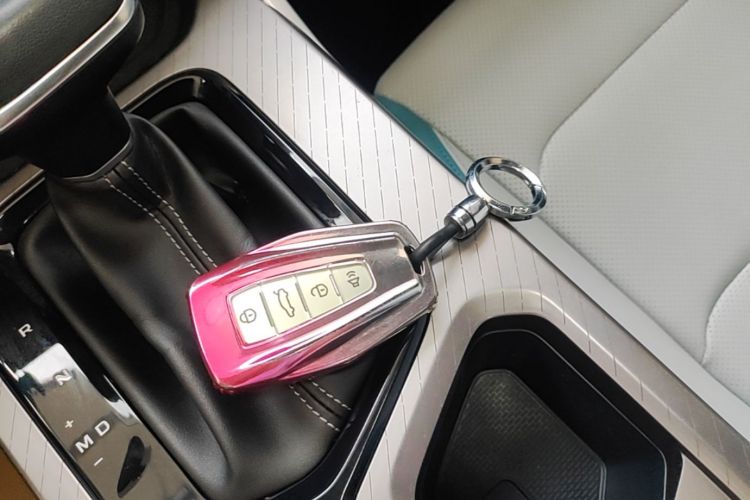 GEELY Emgrand 2023 car image #9