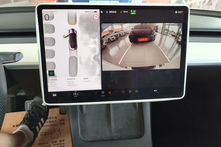 Tesla Model 3 2022 car image #13