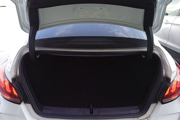 MG 5 2022 immagine di auto #19