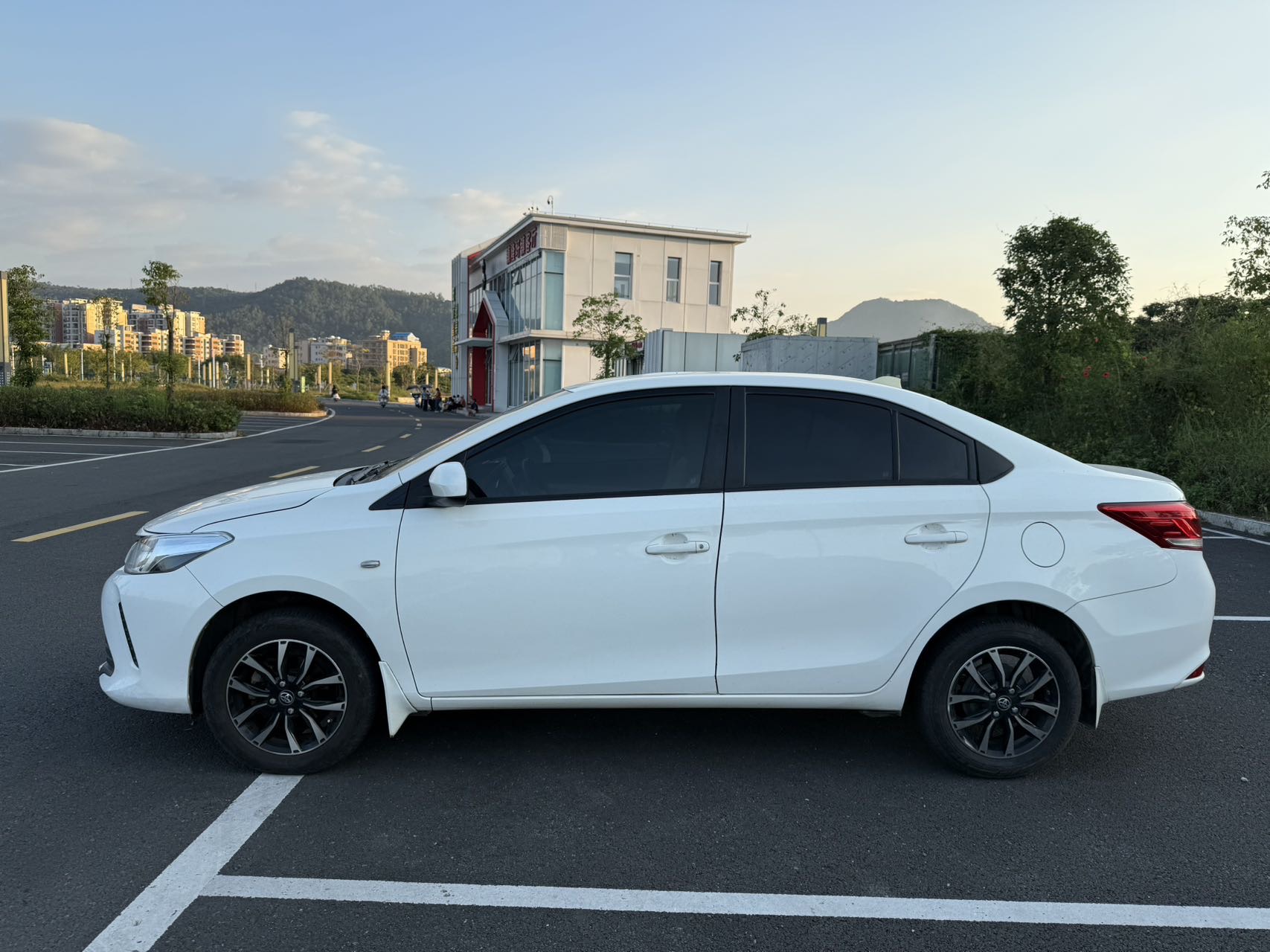 Toyota Vios 2016 imagem de carro #4