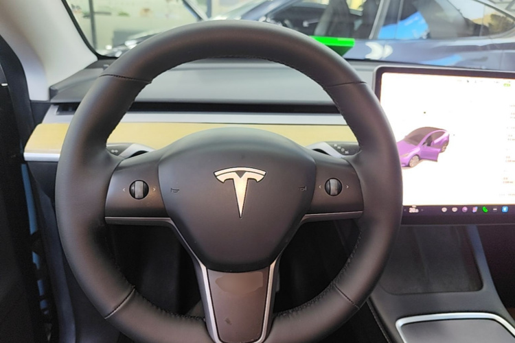 Tesla Model Y 2022 #11 Tesla Model Y 2022 car image #11
