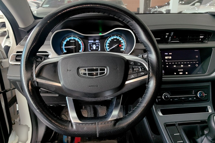 GEELY Emgrand 2021 #11 GEELY Emgrand 2021 car image #11