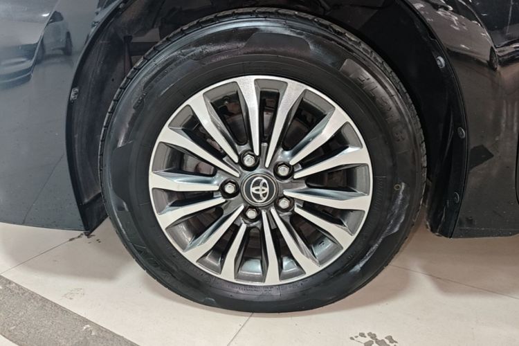 Toyota Corolla 2018 immagine di auto #6