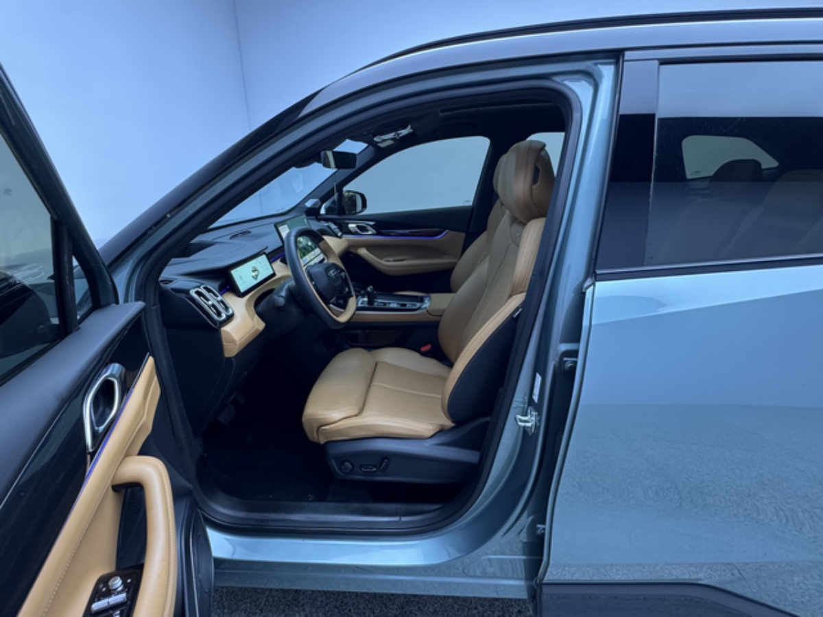 GEELY Boyue L 2025 #4 GEELY Boyue L 2025 imagem de carro #4