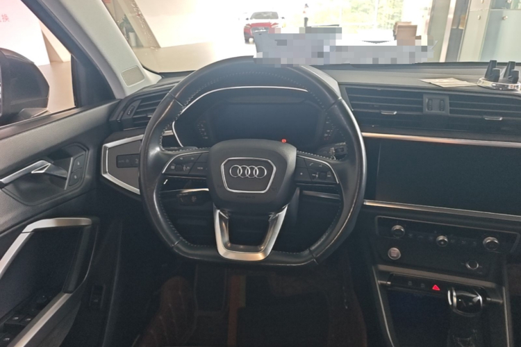 Audi Q3 2020 #12 Audi Q3 2020 car image #12