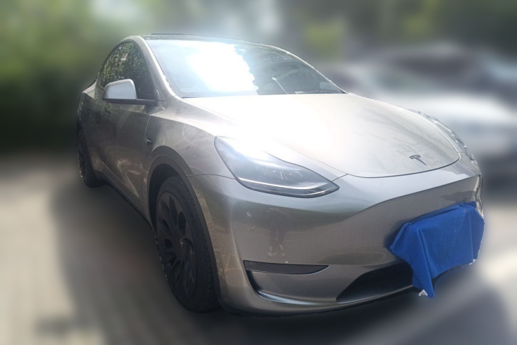 Tesla Model Y 2024 #4 Tesla Model Y 2024 immagine di auto #4