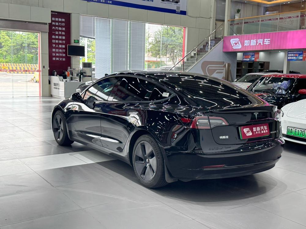 Tesla Model 3 2023 car image #4