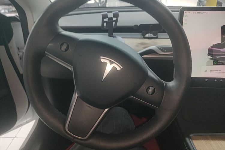 Tesla Model 3 2022 car image #11