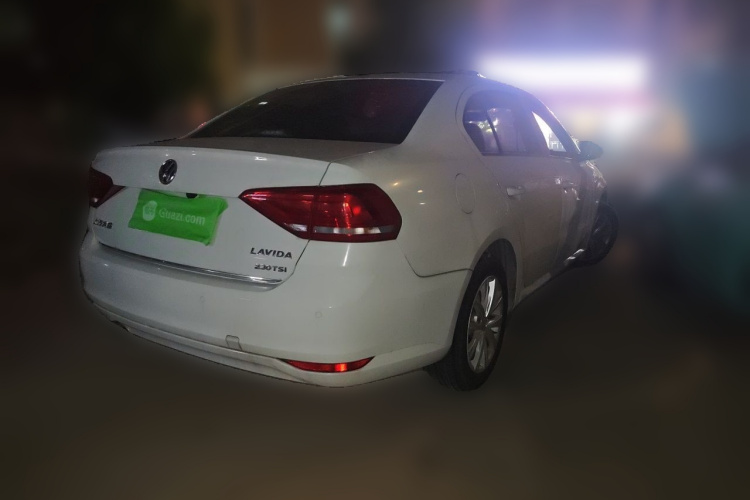 Volkswagen Lavida 2017 car image #5