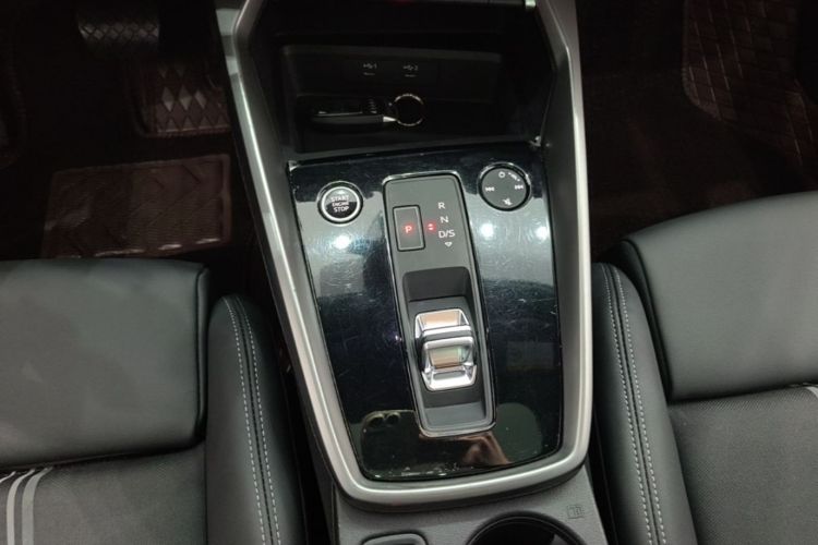 Audi A3 2022 immagine di auto #14
