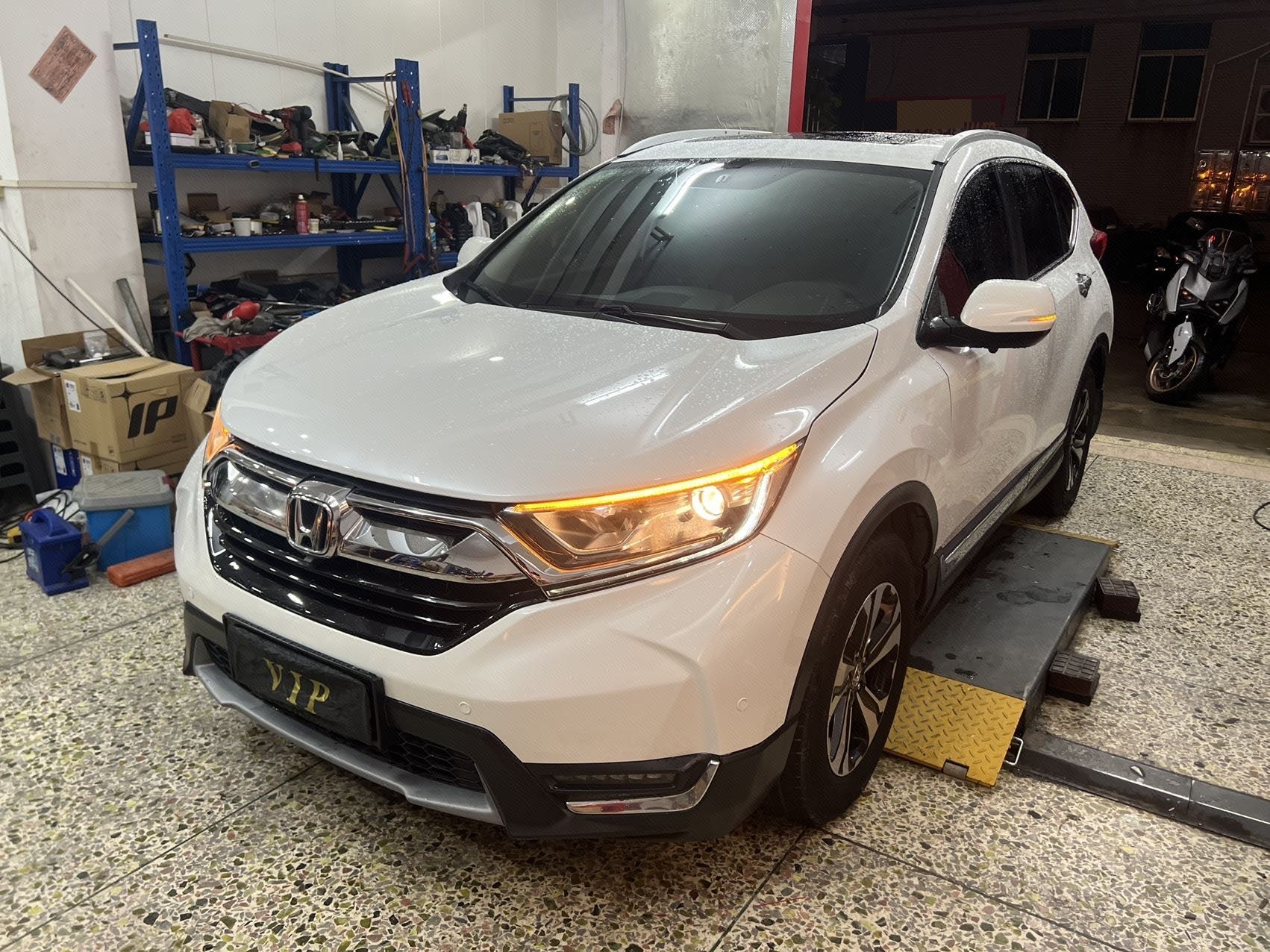 Honda CR-V 2019 car image 