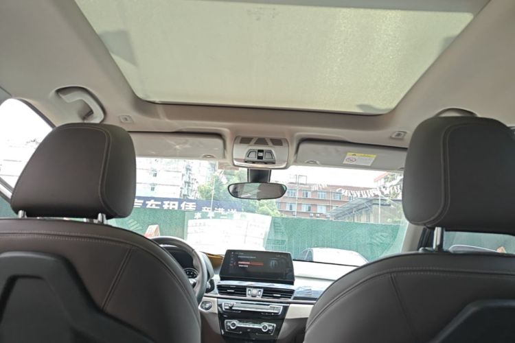 BMW X1 2020 car image #18