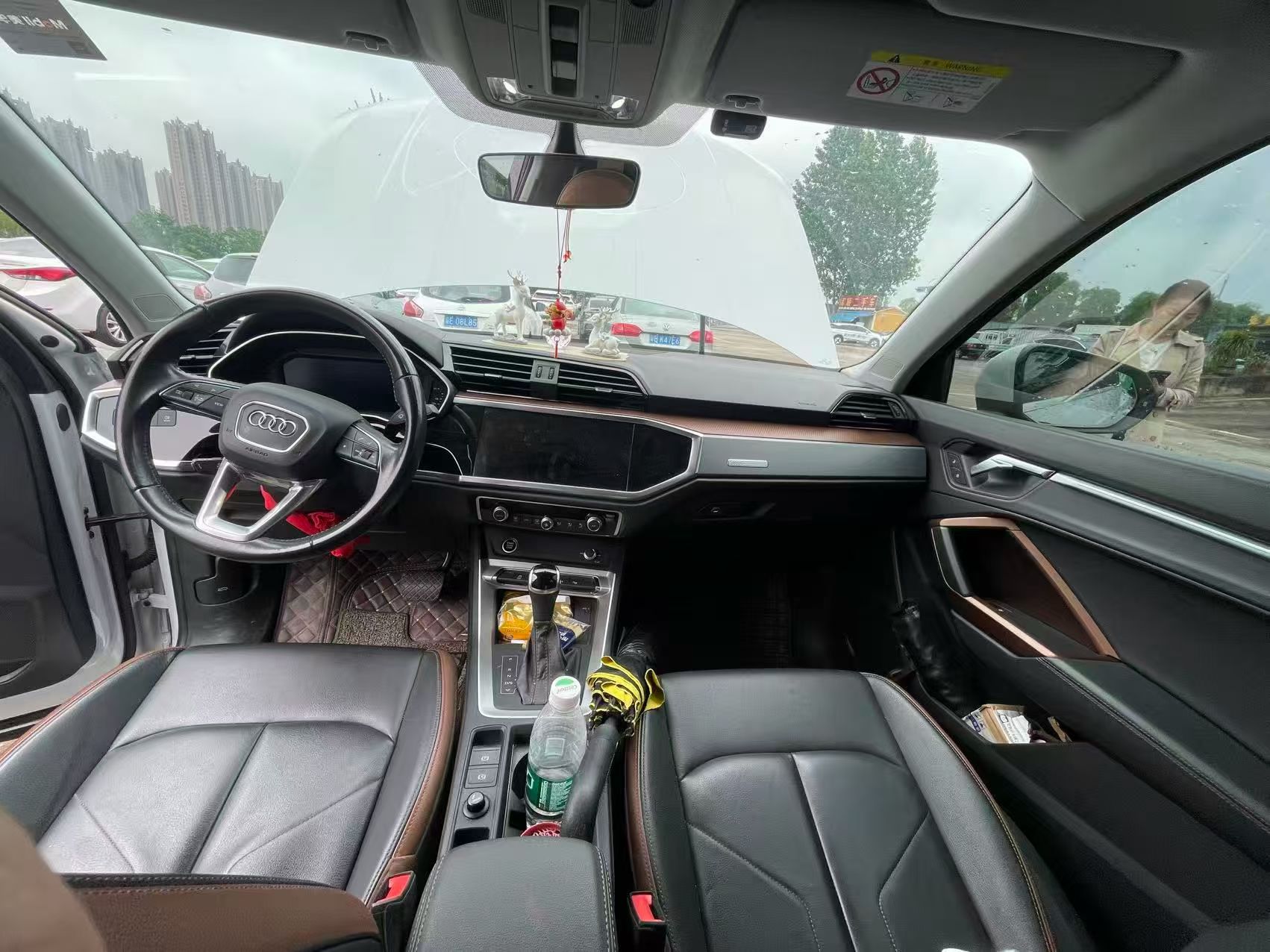 Audi Q3 2020 car image #5