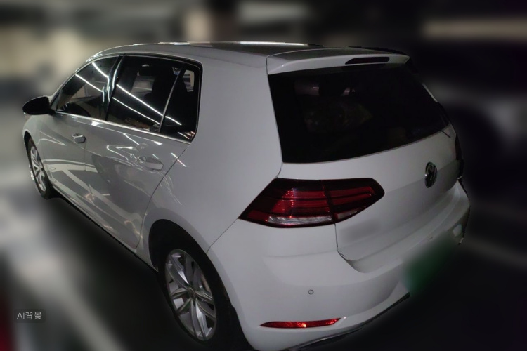 Volkswagen Golf 2019 car image #5