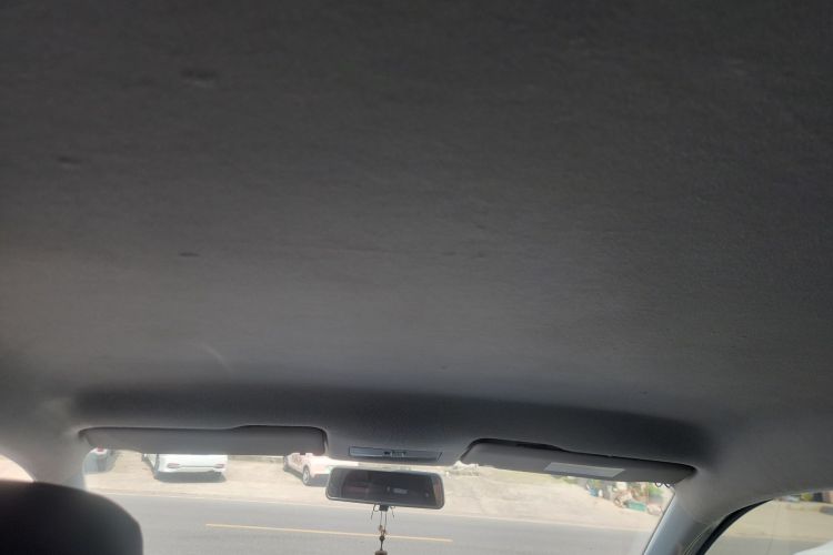 Volkswagen Santana 2016 صورة سيارة #18