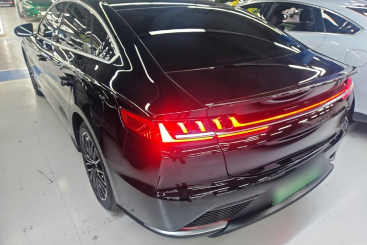 BYD Han 2022 #5 BYD Han 2022 car image #5