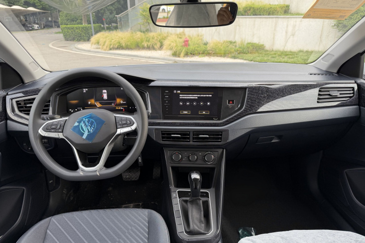 Volkswagen Lavida 2026 car image #10