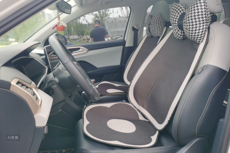 Volkswagen Tharu 2023 car image #17