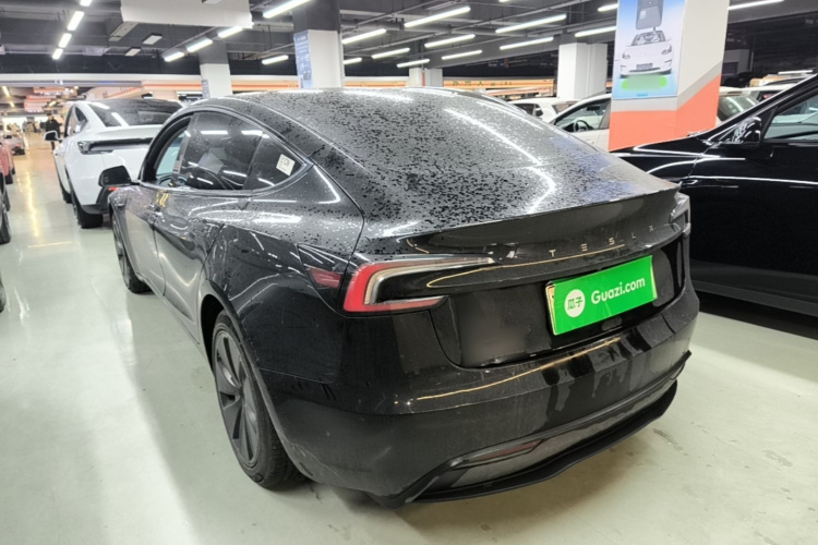 Tesla Model 3 2024 car image #5