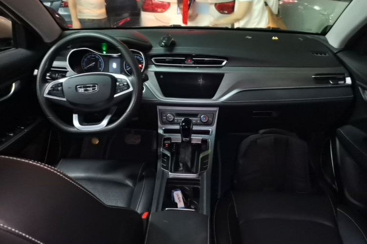 GEELY Emgrand 2021 image de voiture #10