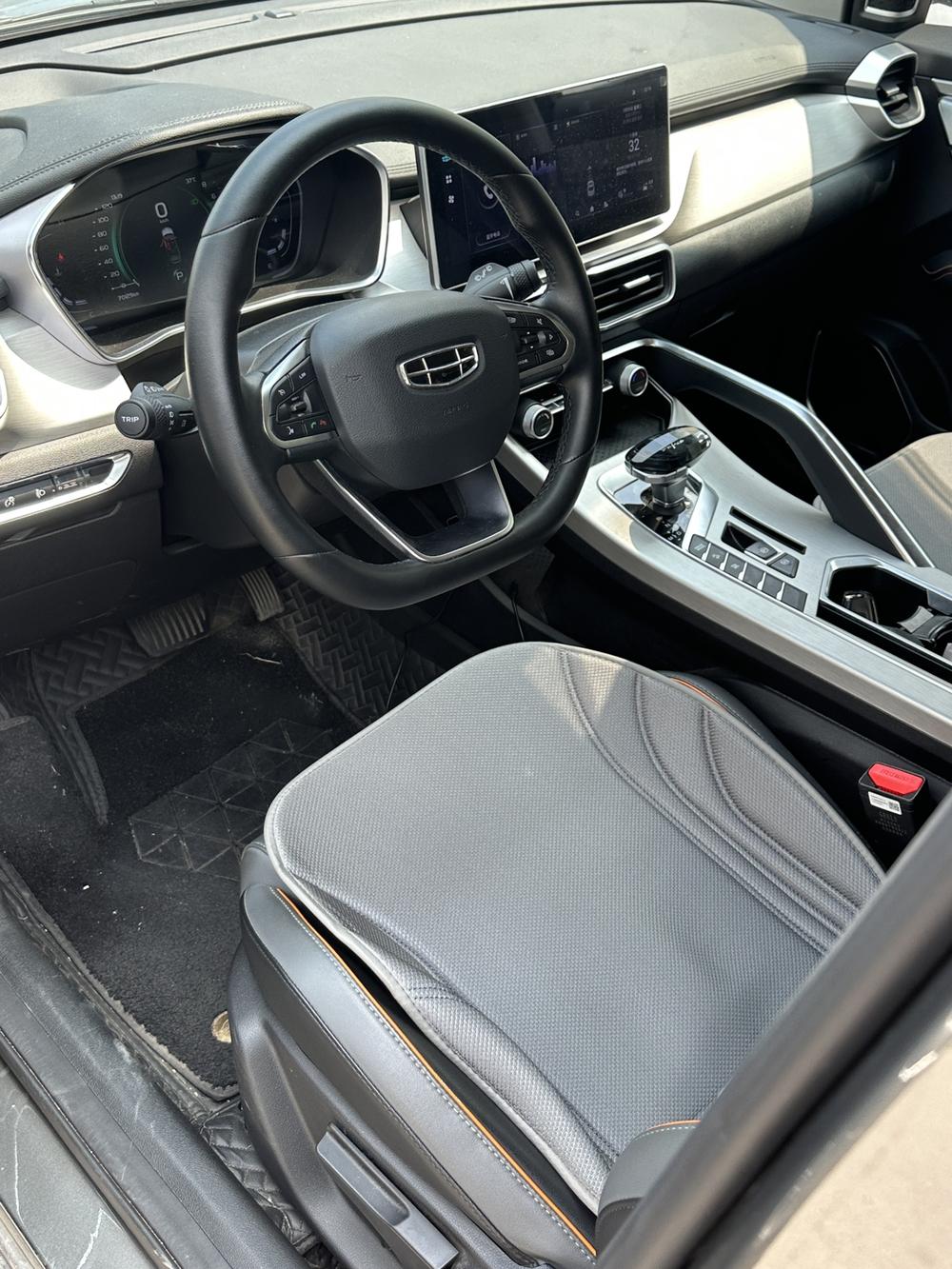 GEELY Coolray 2023 #8 GEELY Coolray 2023 car image #8