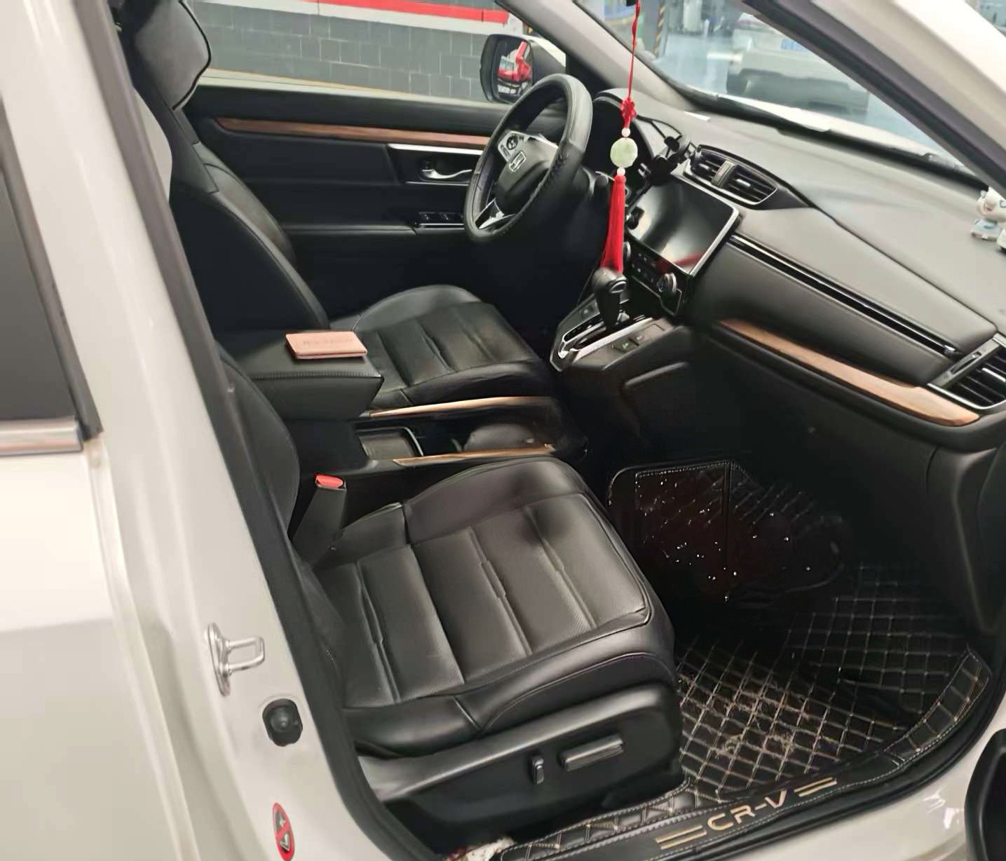 Honda CR-V 2019 car image #3